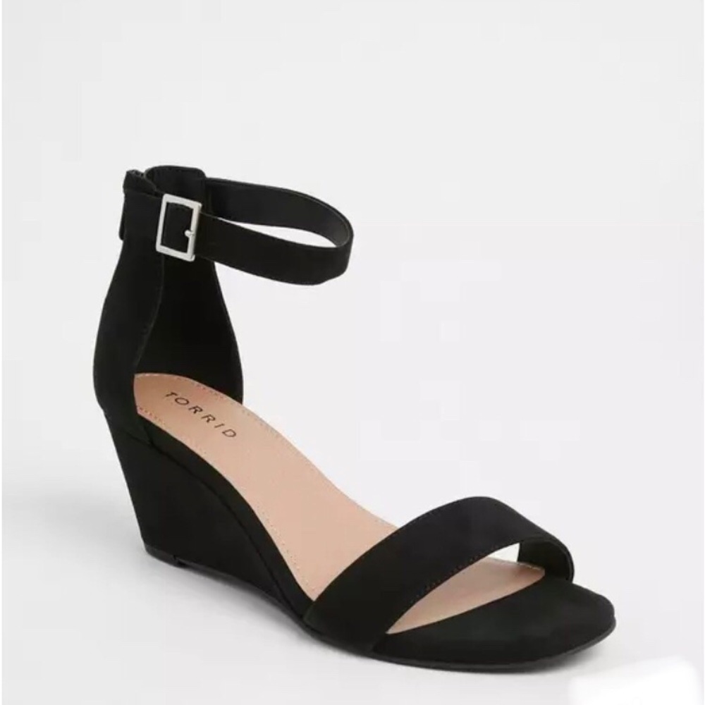 Women's Torrid Black Demi Wedge Ankle Strap Sandals, 10W, New in Box
